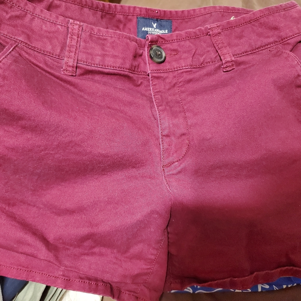 American eagle Midi shorts